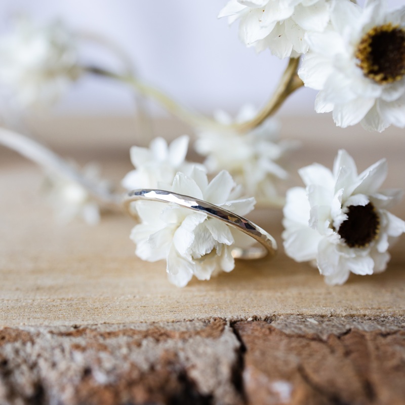 Zilveren Hamerslag Ring Smal